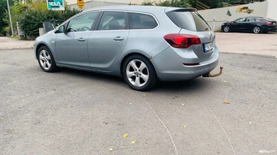 Opel Astra 2011, kuva 3/15