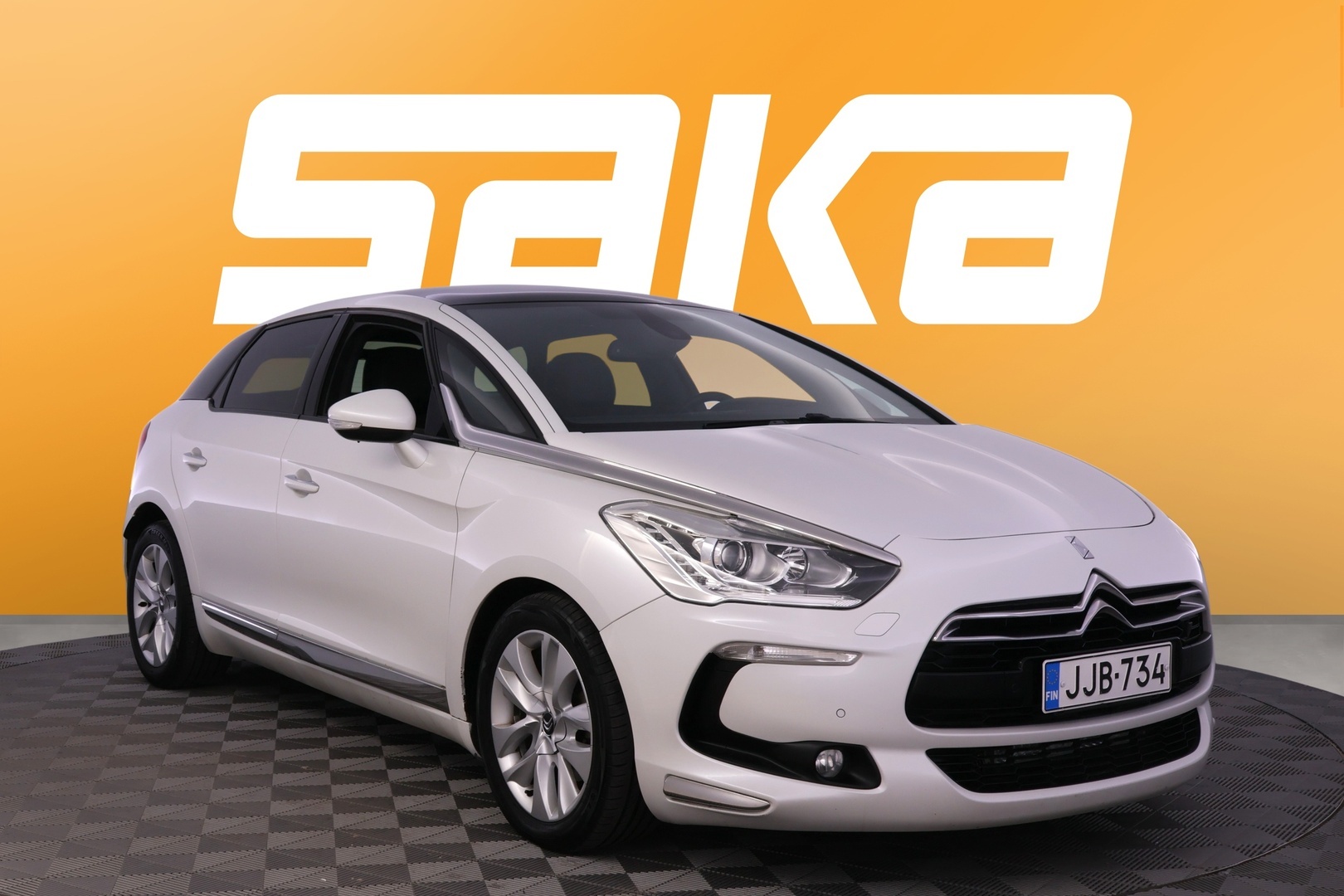 Citroen DS5 e-HDi 115 BMP6 Automatic 