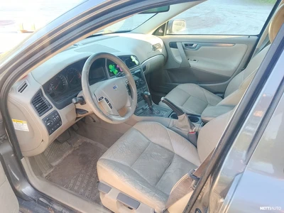 Volvo V70 Turbo 2004, kuva 7/13