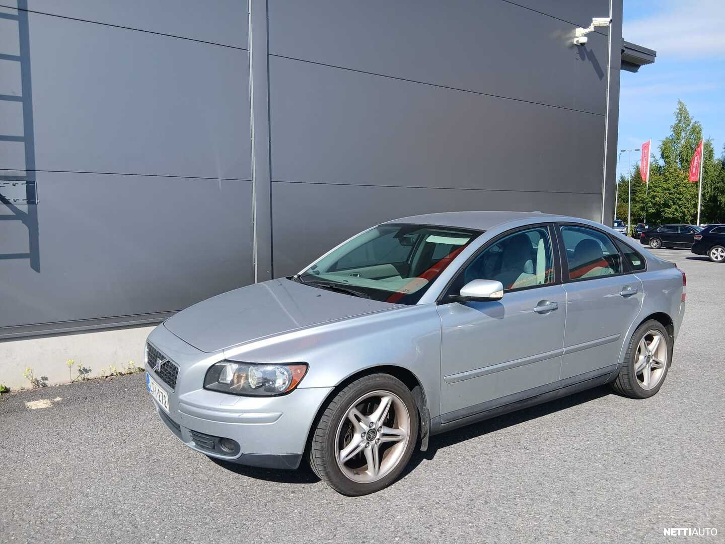 Volvo S40