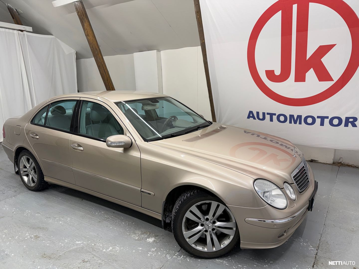 Mercedes-Benz E