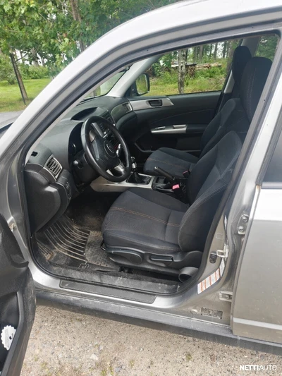 Subaru Forester 2,0 X TD BR 2010, kuva 7/8