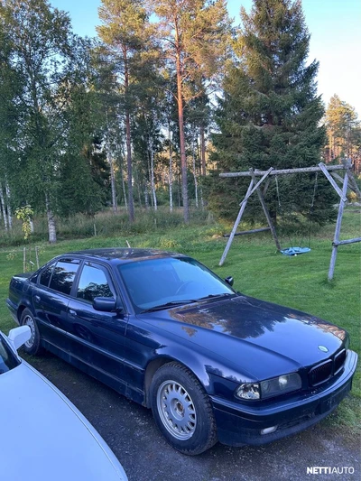 BMW 725 1998, photo 2/4