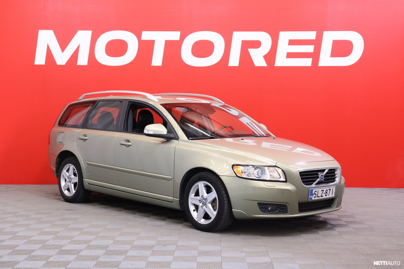 Volvo V50