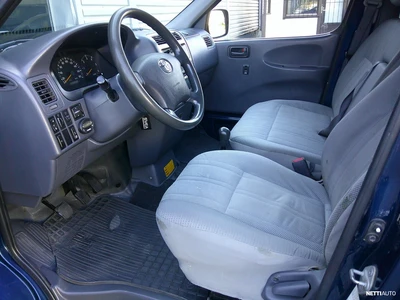 Toyota Hiace 2008, photo 6/26