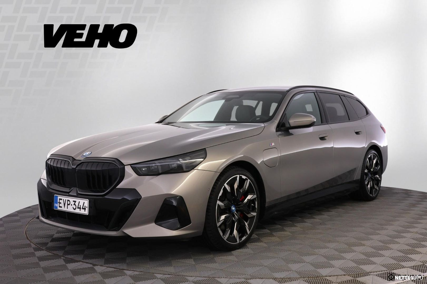 BMW 550