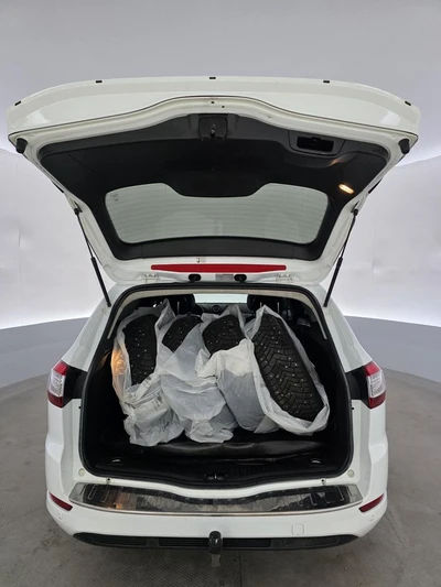 Ford Mondeo 2014, photo 2/32