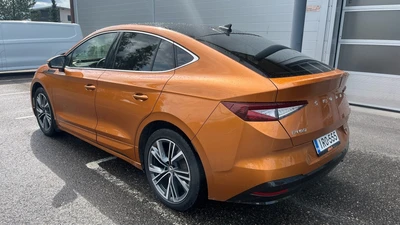 Skoda Enyaq Coupe 80x 4x4 Style iV 2023, photo 2/4