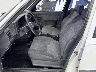 Peugeot 309 1991, kuva 6/11