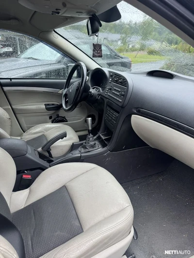 Saab 9-3 Sport Sedan 1,8t 2003, photo 7/9