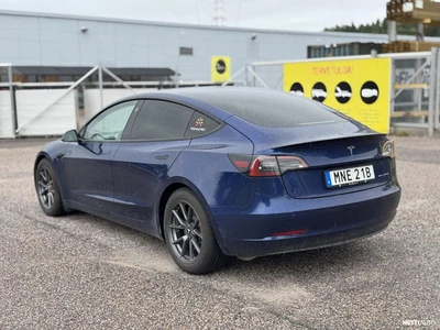 Tesla Model 3 Long Range Dual Motor AWD 2022, photo 4/24