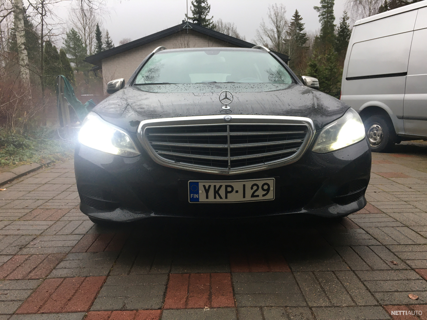 Mercedes-Benz E