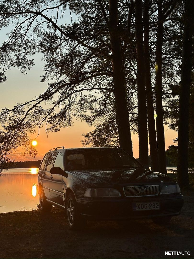 Volvo V70