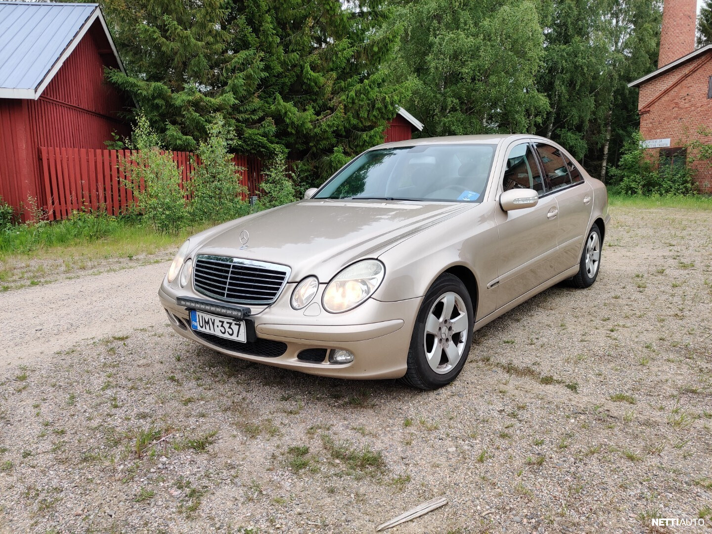 Mercedes-Benz E