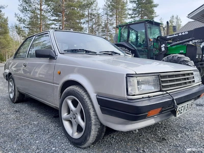 Datsun-Nissan Sunny Lx 1985, photo 2/10
