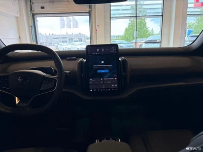 Volvo EX30 2024, kuva 6/35