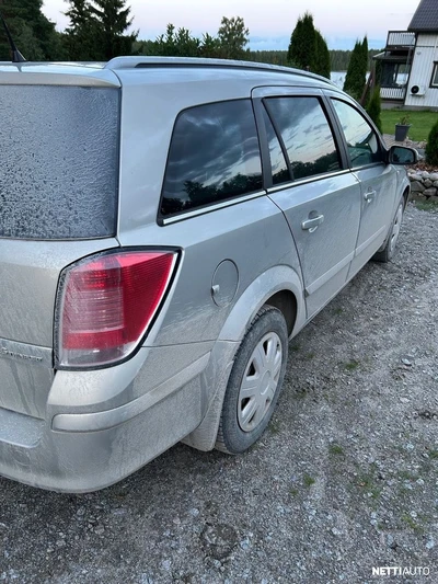 Opel Astra 2004, photo 3/6
