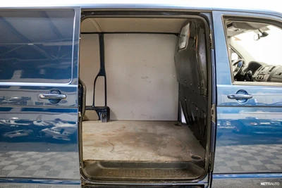 Volkswagen Transporter 2015, photo 7/17
