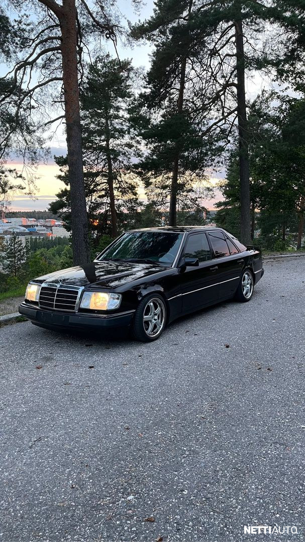 Mercedes-Benz 200