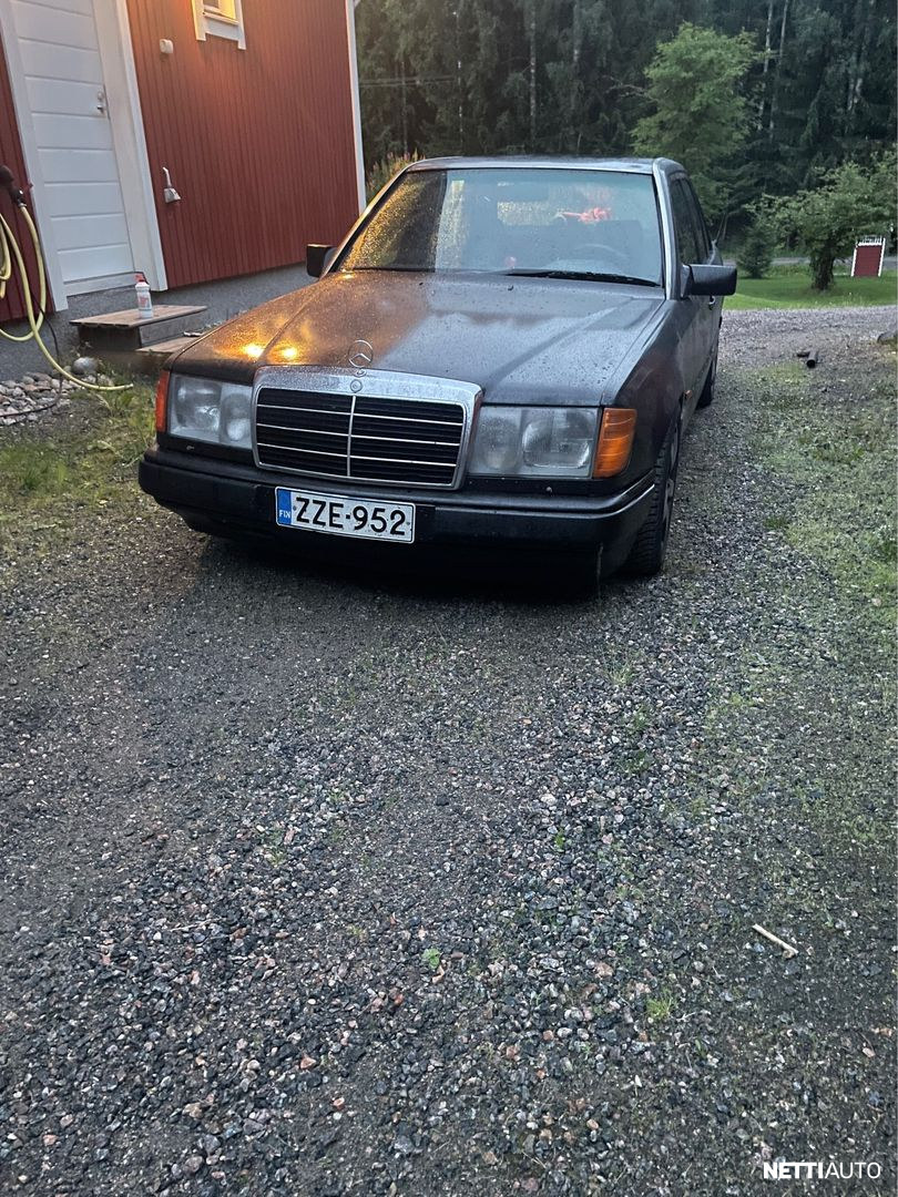 Mercedes-Benz 200
