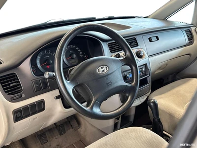Hyundai Trajet 2,0 CVVT GL 5d A/C 2005, photo 6/28