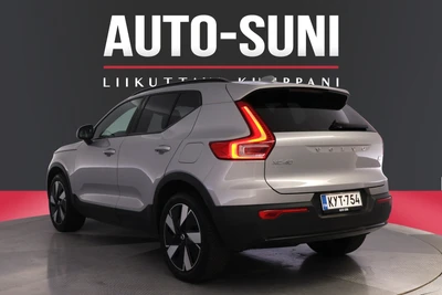Volvo XC40 2024, photo 4/30