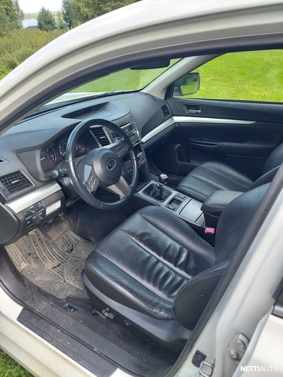 Subaru Legacy 2012, kuva 5/6