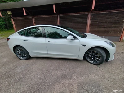 Tesla Model 3 2021, kuva 5/14