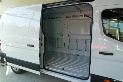 Nissan Interstar 2026, photo 4/10