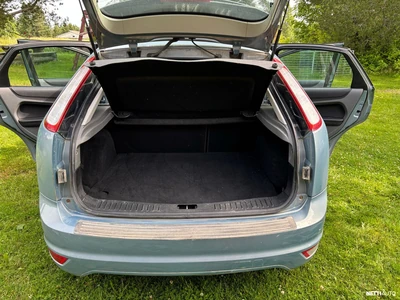 Ford Focus 1,6 100hv Trend M5 5-ovinen 2008, kuva 4/21