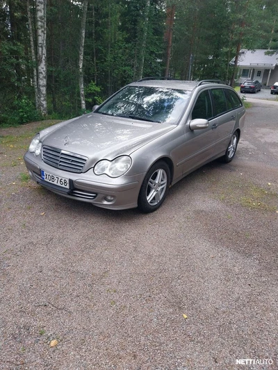 Mercedes-Benz C CDI 2006, photo 1/7