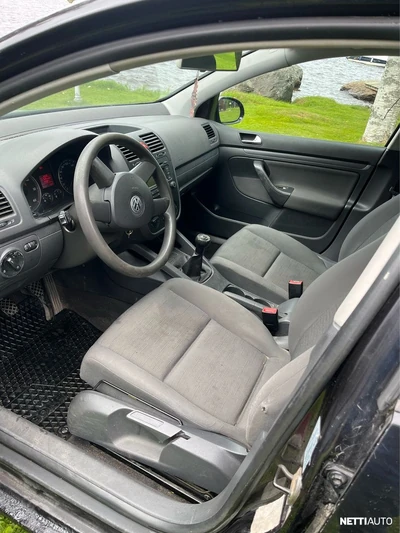 Volkswagen Golf 2004, photo 2/10