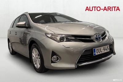 Toyota Auris 2014, kuva 6/10
