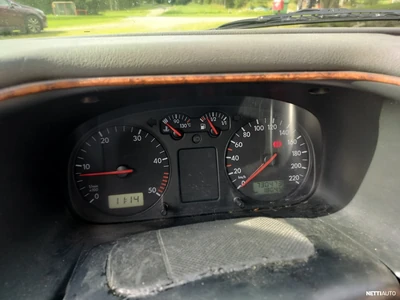 Volkswagen Transporter Transporter bussi 2002, kuva 7/8