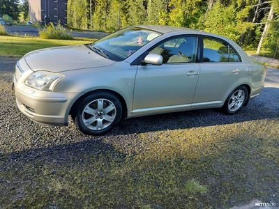 Toyota Avensis 2005, kuva 3/9