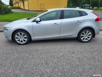 Volvo V40 2017, photo 2/15