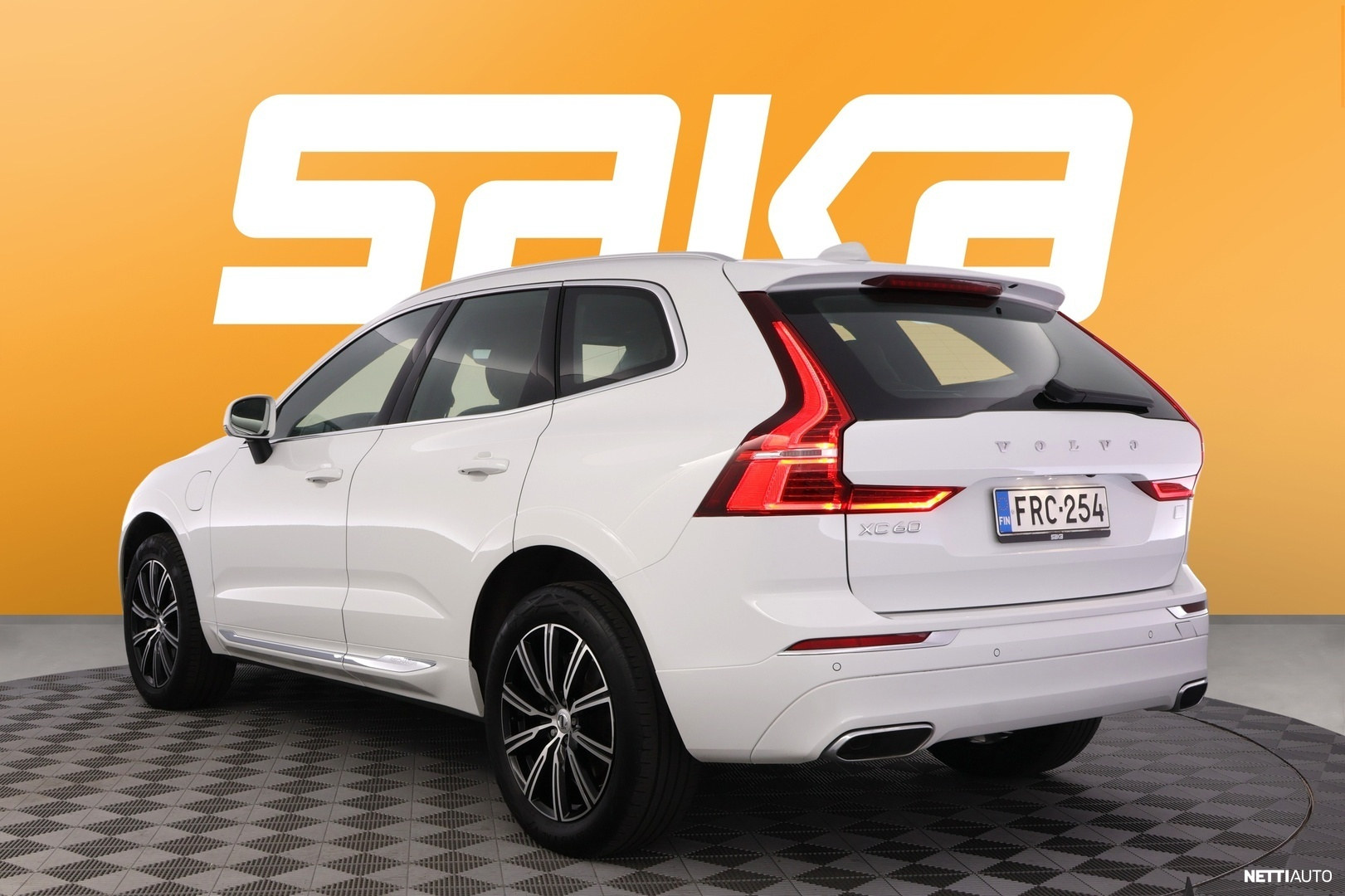 Volvo XC60 2021, photo 5/44