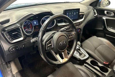 Kia Ceed 2019, photo 3/4