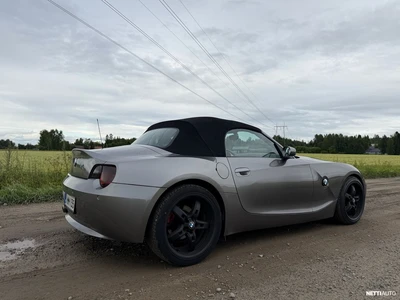 BMW Z4 2,2 2004, kuva 2/10
