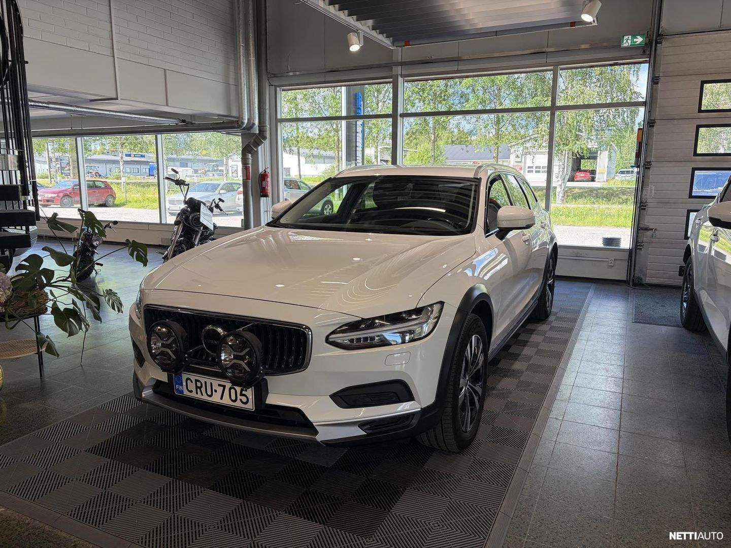 Volvo V90 Cross Country