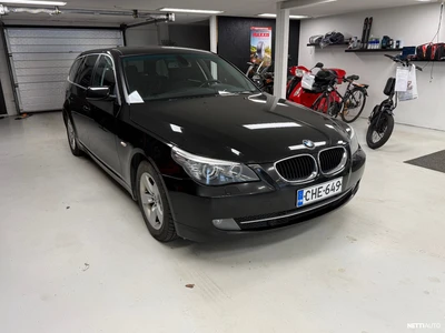 BMW 520 E61 Touring Business 2009, kuva 4/10