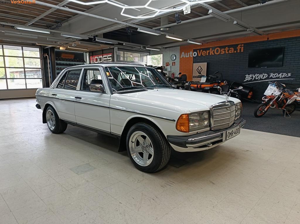 Mercedes-Benz 200