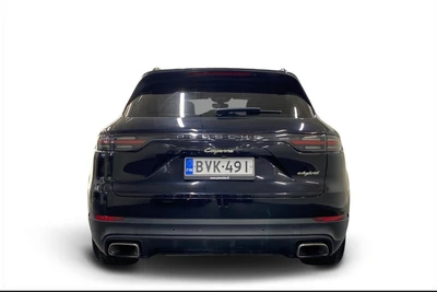 Porsche Cayenne E-Hybrid 2019, photo 3/10