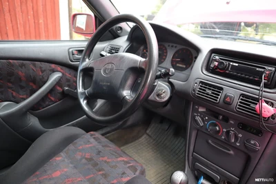 Toyota Corolla 1998, photo 4/15
