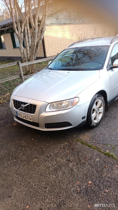 Volvo V70 2009, kuva 4/5