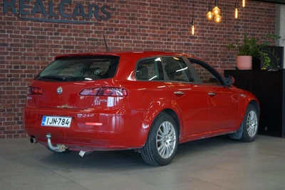 Alfa Romeo 159 2010, kuva 2/10