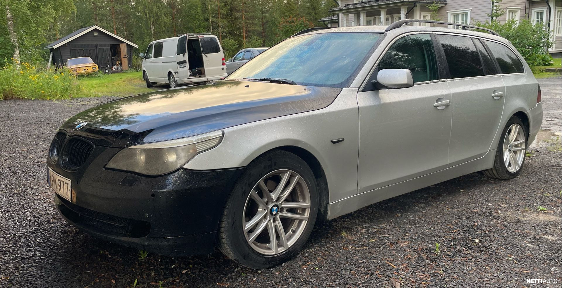BMW 525