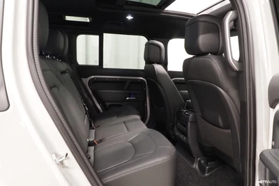 Land Rover Defender 2026, photo 7/22