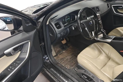 Volvo V60 2014, kuva 3/5