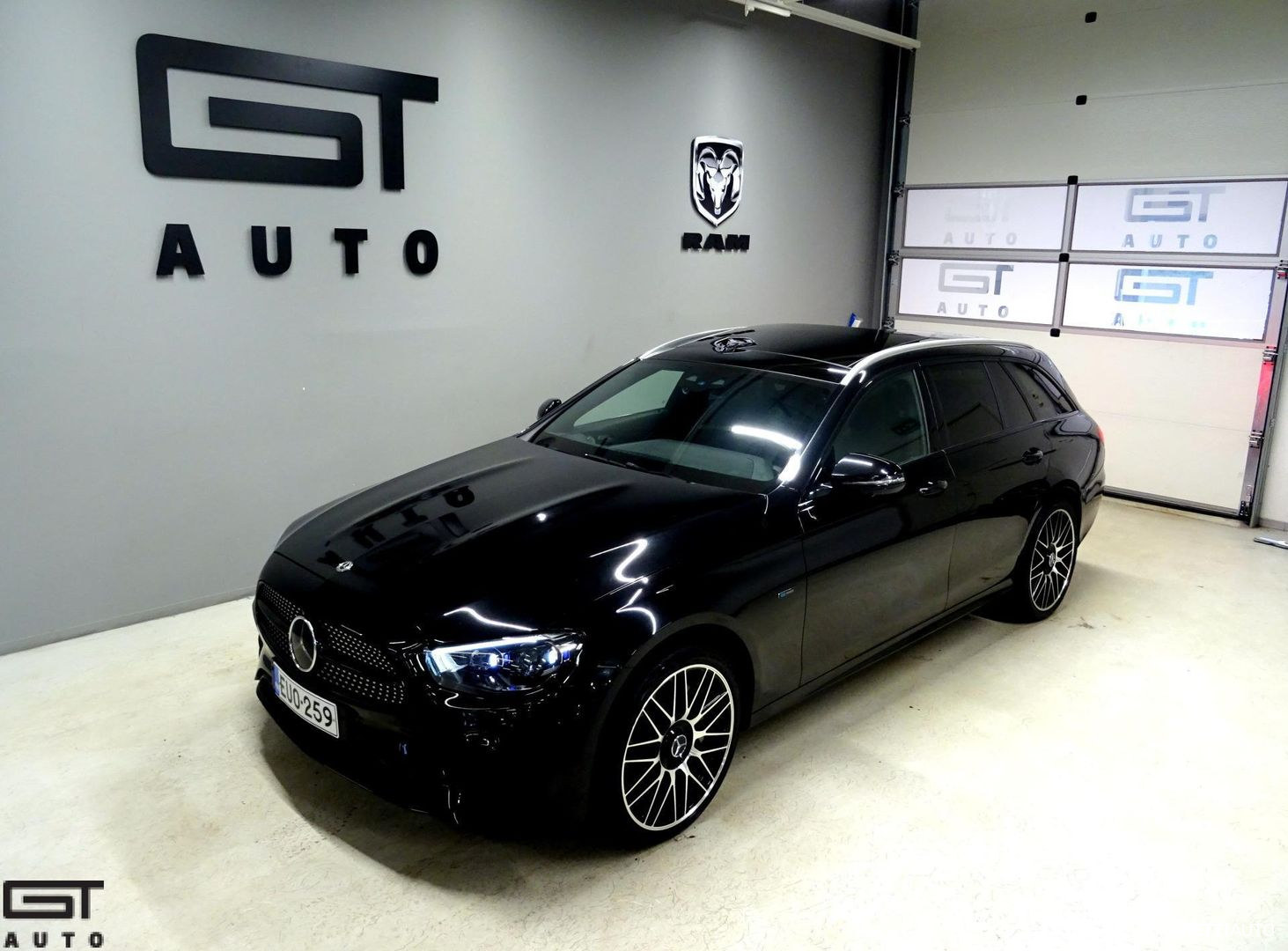 Mercedes-Benz E